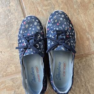 Skechers Air-cooled Memory Foam